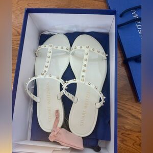 Stuart Weitzman White Studded T-Strap Sandals Size 7 Gold Pearl Detail Flat